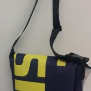 bag-tracolla-giallaenera-piccola-retro